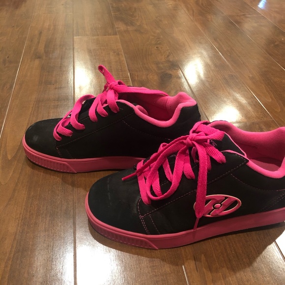 Pink Heely’s - Picture 3 of 6